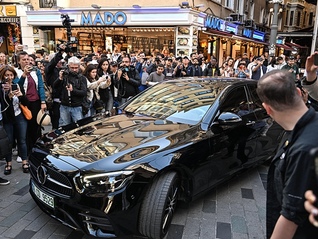 俄乌会谈开局不顺：泽连斯基已离开土耳其，谈判推迟至周五