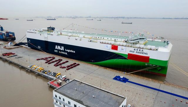 中国汽车运输船一个月两次刷新世界纪录