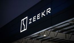 “美股一年游”的极氪，还能讲出什么故事