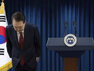 国民力量党选举压力山大，尹锡悦被迫退党