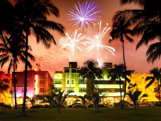 中国产的烟花还没着落、最高耗资4500万美元，特朗普“生日阅兵”方案出炉