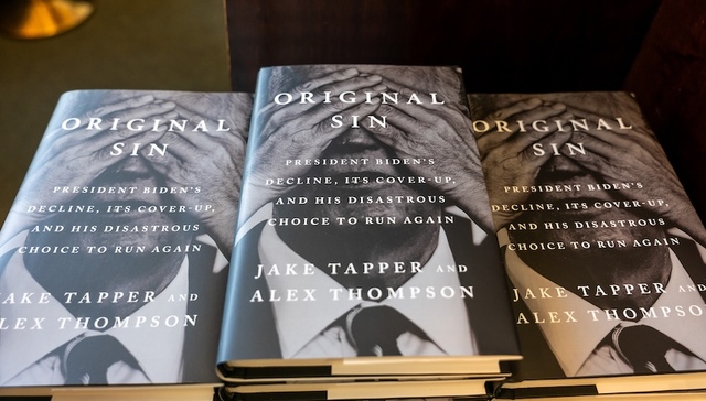 拜登患癌引发质疑，新书披露团队刻意隐瞒其健康问题