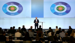 新掌門人密集發(fā)聲：雀巢不需要革命性的變化