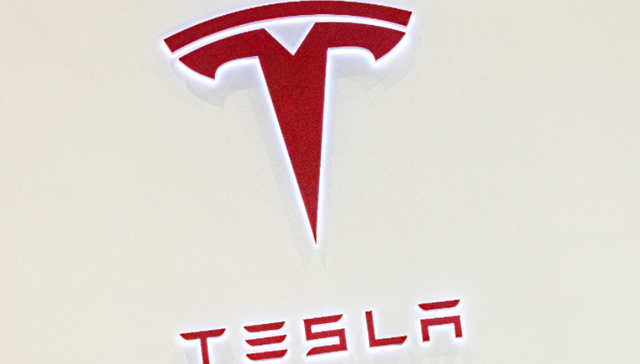 马斯克正将全部精力重新放到电动车和火星事业上