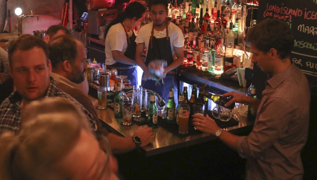 【深度】烈酒税松绑，白酒巨头闯香港