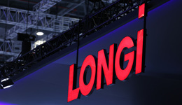 隆基绿能创始人李振国辞任总经理