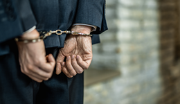 云南省原副省长李石松被提起公诉，曾被通报对统计造假失察