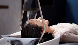 3萬加盟AI洗頭機(jī)，暴富印鈔機(jī)還是韭菜收割機(jī)？