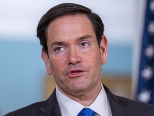 美国国务卿称将吊销部分中国学生签证，中国外交部回应