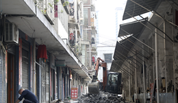 直通部委｜1-4月全國新開工改造城鎮(zhèn)老舊小區(qū)5679個(gè) 國家鐵路局?jǐn)M出臺(tái)鐵路內(nèi)燃機(jī)車動(dòng)力源系統(tǒng)改造新規(guī)