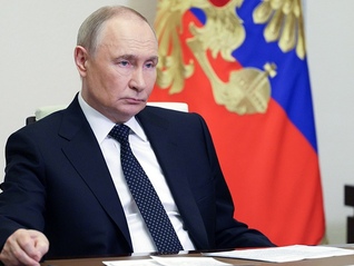 誓言回应俄机场遇袭，普京与特朗普再通话