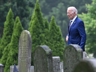 助手代替拜登本人签文件？特朗普下令调查拜登认知能力下降是否被隐瞒