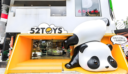 排隊IPO的潮玩公司，神話和泡沫共存