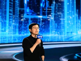 王兴兴回应机器人跳舞格斗：在实现终极目标前，先产生一部分商业价值