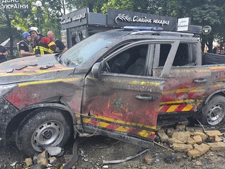 特朗普称让俄乌“先打一会儿”之时，乌克兰全境遭大规模袭击