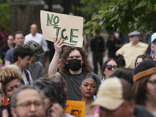 洛杉矶抗议蔓延，全美各地将举行30多场示威游行