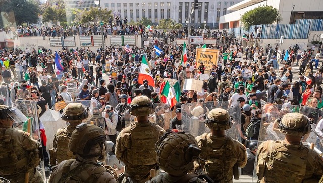 立即阻止白宫派兵的请求被驳回，洛杉矶实施宵禁