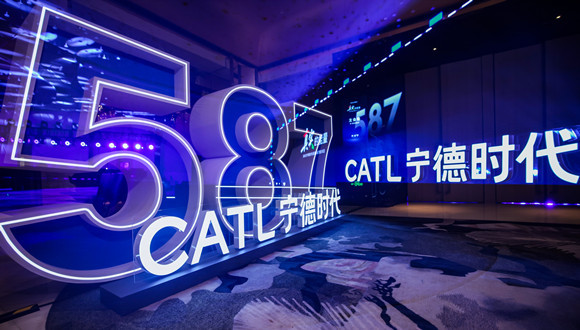 争夺新一代储能电芯定义权，宁德时代硬刚阳光电源