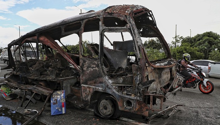 哥伦比亚,袭击,中国使馆,反政府武装,参议员