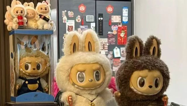 108万天价玩偶背后：Labubu的“反迪士尼式崛起”给中国IP上了三堂课