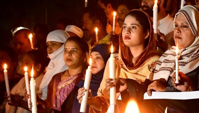 印度坠机遇难人数升至274人，其中确认33名地面人员死亡