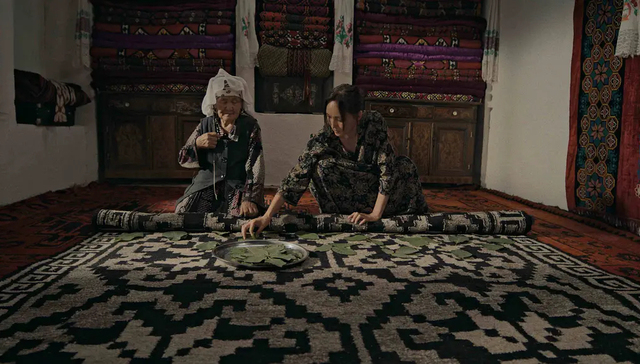 拍一个爱情故事，就像织一张吉尔吉斯坦毯子｜上影节·金爵奖