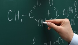 地方新聞精選 | 瑞金一教師因體罰學(xué)生被停職 安徽一農(nóng)場種植土豆遭哄搶