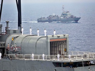 伊朗两大关键石油出口通道尚未受损，但石油业巨头已开始担忧