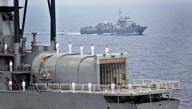 伊朗,石油,霍尔木兹海峡,哈尔克岛,石油出口,油价,国际能源署,壳牌,道达尔