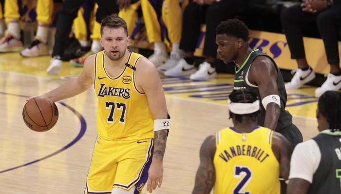 估值100亿美元！洛杉矶湖人队或将易主