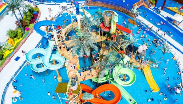 常州侏罗纪水世界“女士穿比基尼免票”引质疑，工作人员：已下架