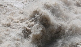 甘肅靖遠(yuǎn)山洪失聯(lián)人數(shù)增至5人，當(dāng)?shù)卦l(fā)布山洪災(zāi)害藍(lán)色預(yù)警