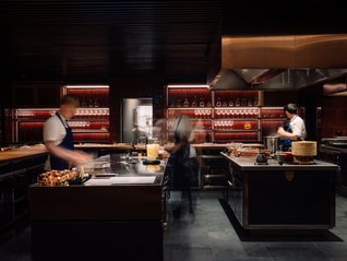 万豪旅享家启动新一季“品鉴中国”，库克香槟宣布中国区全新大使餐厅 | 美食情报