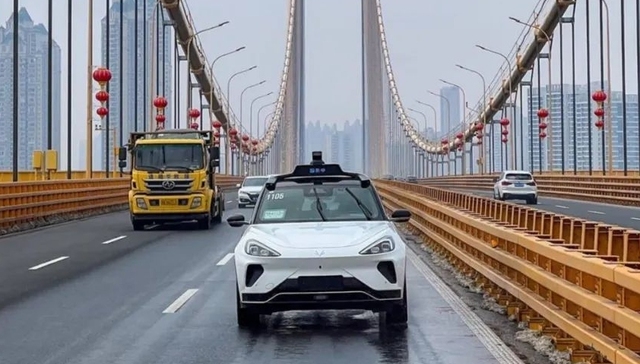 萝卜快跑,自动驾驶,特斯拉,