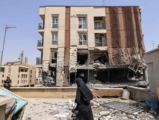 特朗普宣布美伊下周将重启谈判，伊朗外长：不会放弃核技术