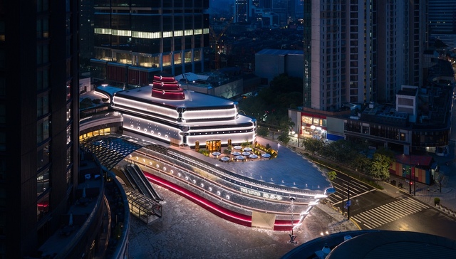 路易威登“巨轮”泊岸上海，或为全国提供零售创新示范