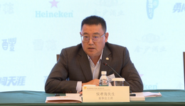 在华润啤酒工作近25年后，侯孝海离任董事长