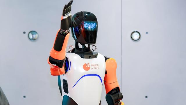 从手机链到汽车链，深圳领益智造正式杀入“人形机器人链”