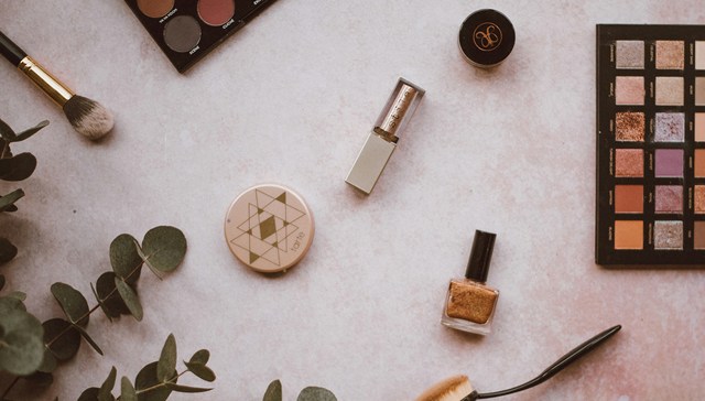 为什么女性永远不够美？｜一周新书推荐