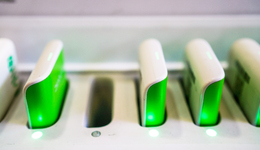 罗马仕崩塌，安克自救：超120万充电宝困在机场