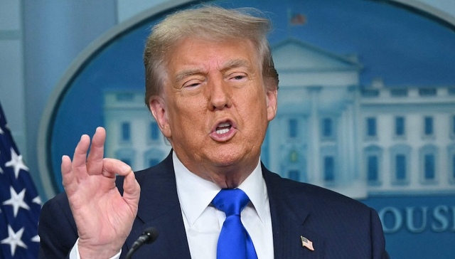 民调显示特朗普支持率跌至新低，多数选民认为美国正处在错误轨道上