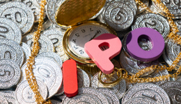 卓越睿新三闯港交所：70后夫妻创业获百度新浪投资，现金流紧张