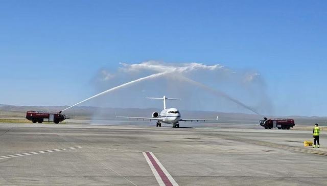 国产飞机C909首次执行国际商业航班，已斩获多家国际订单