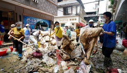 地方新闻精选 | 贵州榕江道路清淤预计今天结束 广西平乐取消虐猫考生招聘资格