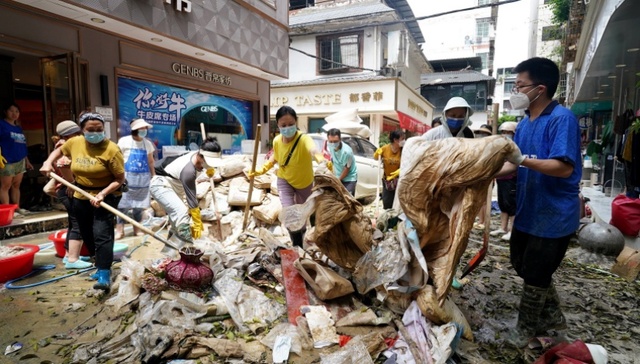 地方新闻精选 | 贵州榕江道路清淤预计今天结束 广西平乐取消虐猫考生招聘资格