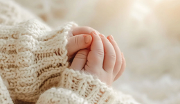 东莞一社区生二孩补助1万三孩补助2万，一孩和四孩及以上不予补助