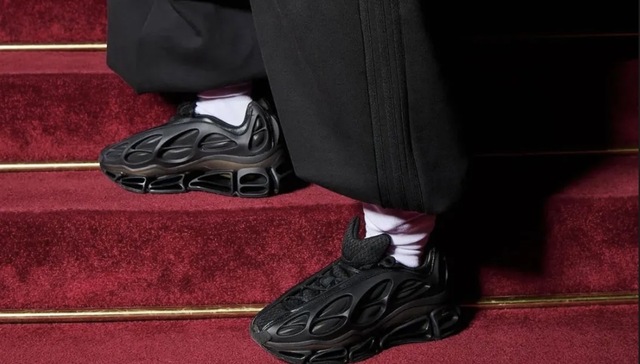 运动品牌对时装周更花心思了