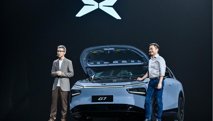 闪电快讯 ｜ 小鹏G7正式上市：19.58万元起售 搭载图灵芯片