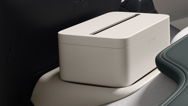 小米YU7磁吸纸巾盒169元惹争议，雷军回应：车规级材质