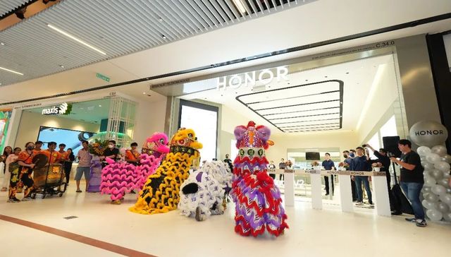 荣耀重返前三？线下渠道暗藏胜负手